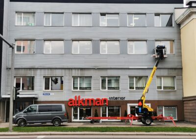 Hambakliinik, labor, päikesekaitsekile, hoonekiled, majakiled, akende kiletamine, kiletööd, Kileprof
