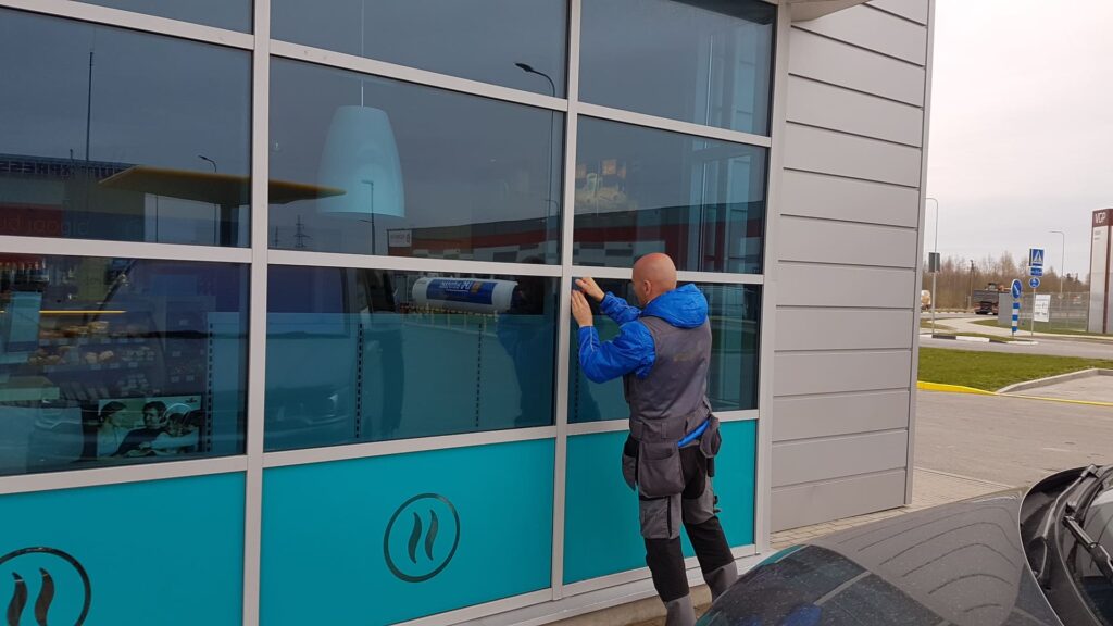 Alexela Loo gas station